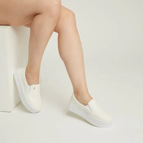 Tênis Slip On New Pele Branco